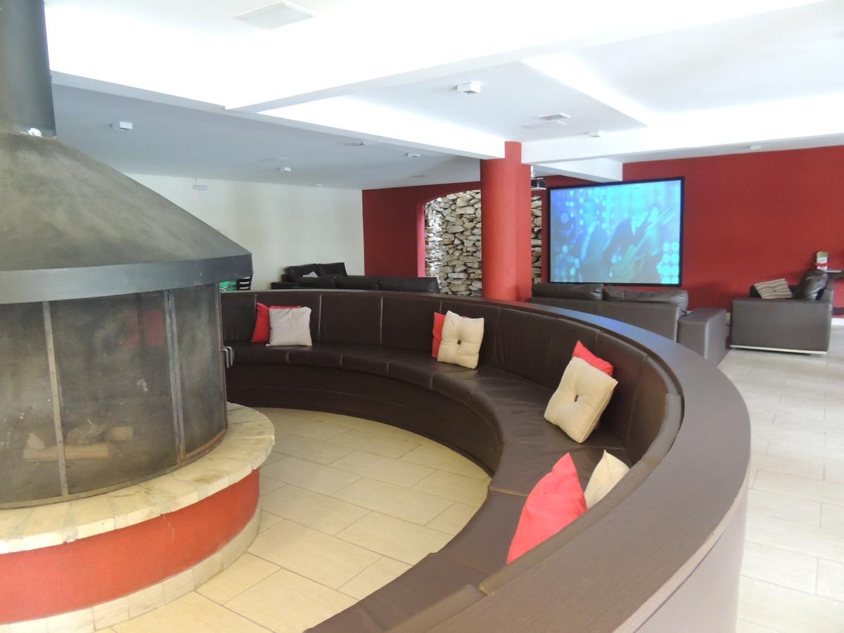 Hotel Monte Carlo Campos do Jordão Zewnętrze zdjęcie